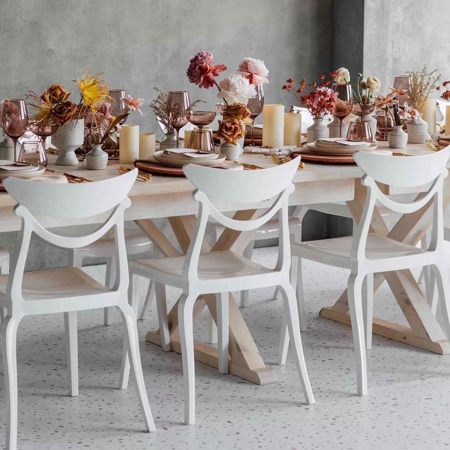 White Plastic Dining Chairs for the Perfect Table Setting